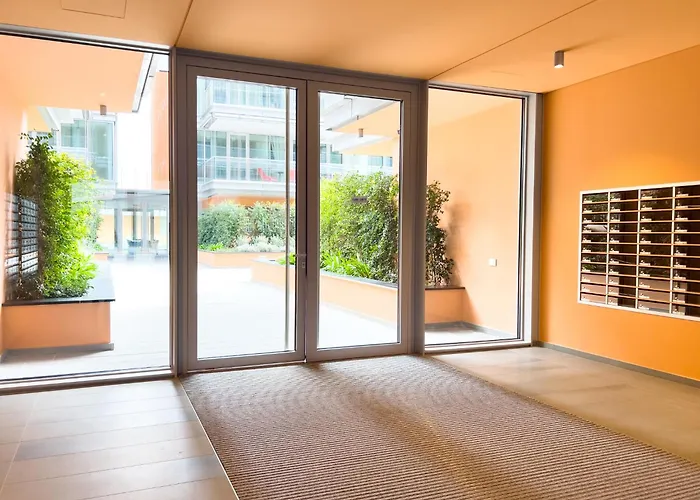 Waterfront 2 * Janov