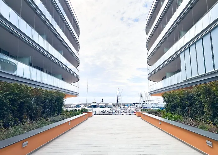 Waterfront 2 * Janov