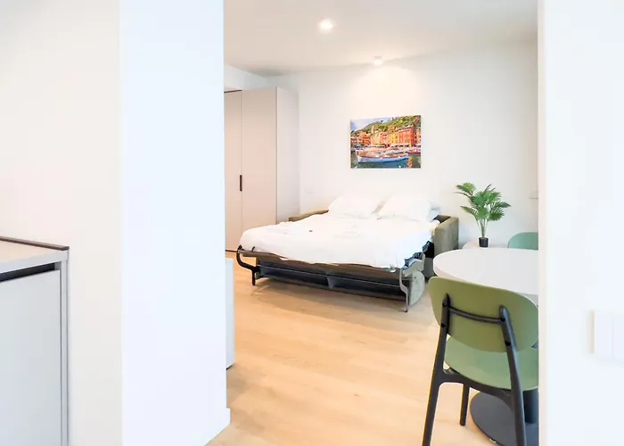 Waterfront 2 * Janov