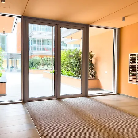 Waterfront 2 * Genua