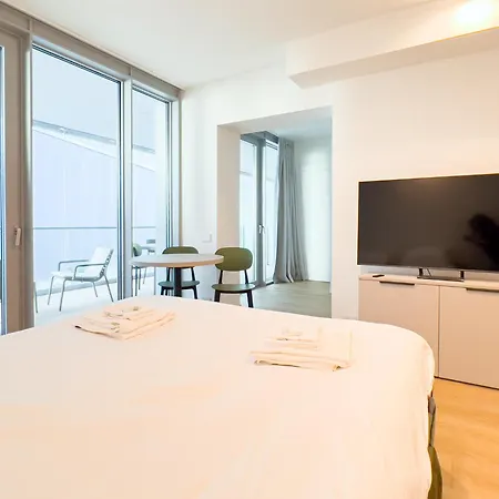 Waterfront 2 Apartment *