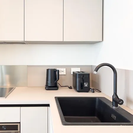 Waterfront 2 Apartment *