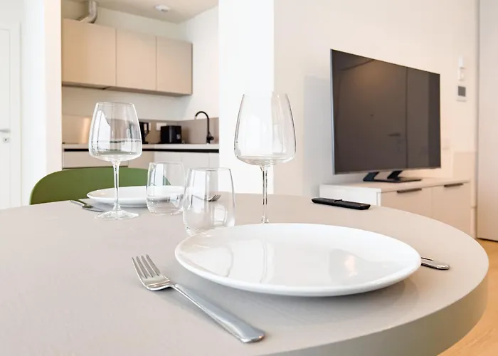 Waterfront 2 דירה *