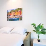 Waterfront 2 Apartment *